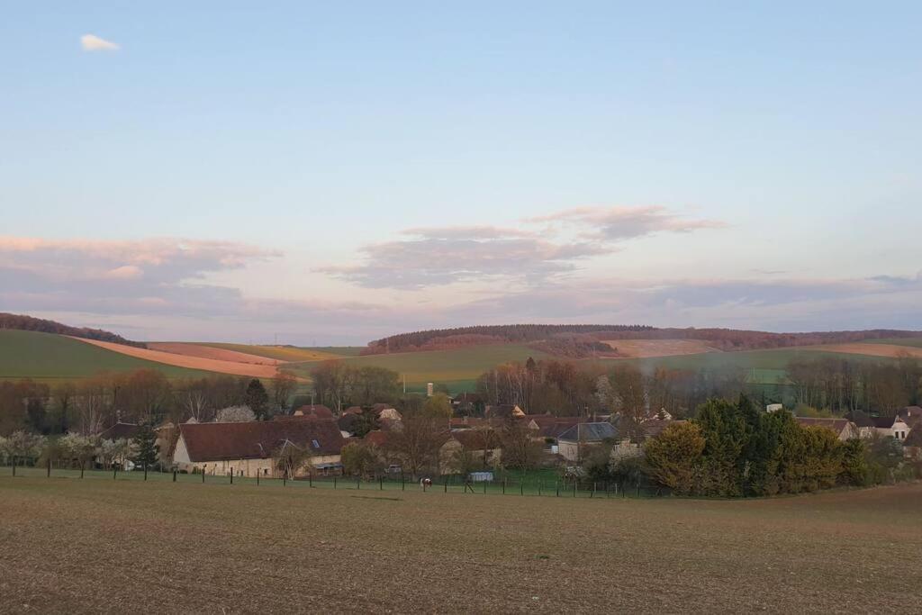 Le Bellevue A 1 H 30 De Paris Et 20 Km De Troyes Villa Estissac Eksteriør billede